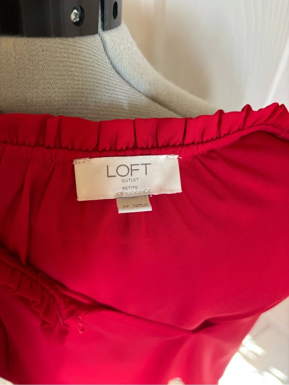 LOFT Red Long-Sleeve‎ Ruffle Collar Blouse 0274